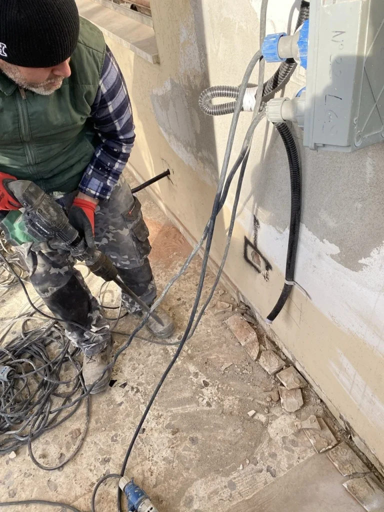 Tracce per il nuovo impianto elettrico